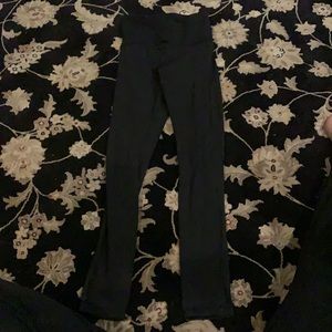 black lululemon leggings
